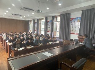 州農(nóng)投公司開(kāi)展學(xué)習(xí)貫徹全國(guó)兩會(huì)精神 專(zhuān)題輔導(dǎo)講座